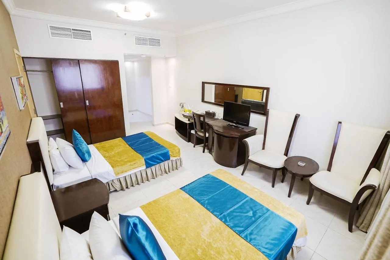 Crystal Plaza Hotel Sharjah 2*,